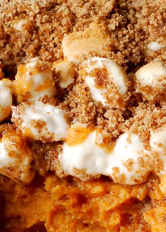 Sweet Potato Casserole with Marshmallows and Cinnamon Streusel 3 Sweet Potato Casserole with Marshmallows and Cinnamon Streusel